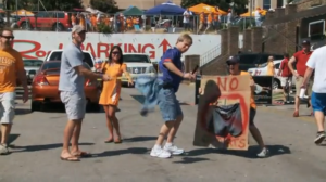 Inside Tailgating - Gator Fans Wear Jorts - Vols vs Gators