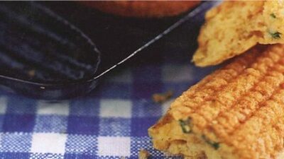 Stubb's Jalapeno-Cheddar Corn Bread 1