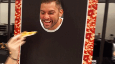 Pizza + cornhole = good times at ACL World Championships! 25
