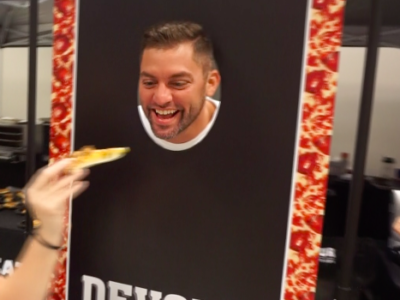 Pizza + cornhole = good times at ACL World Championships! 25