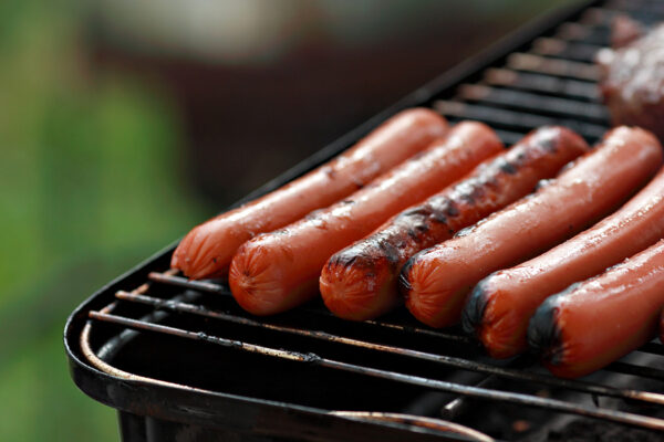 Tailgating Food List: Tips On The Perfect Hot Dog Bar