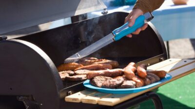 How To Find The Perfect Tailgating Grill
