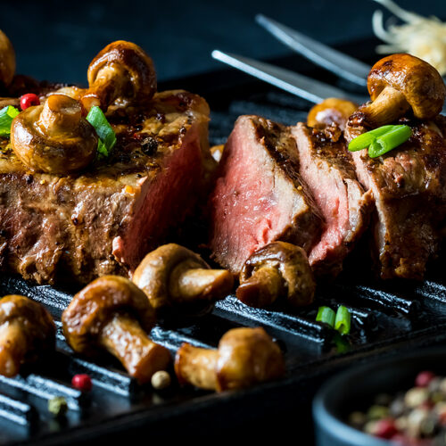 TOP SIRLOIN WITH GRILLED MUSHROOMS