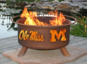 Rebelsfirepit 300x222 1