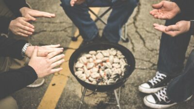 Cool Tailgating Gear To Beat The Cold Weather