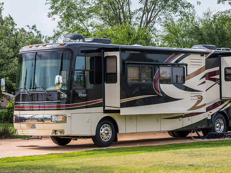 Live The Dream With These Tailgating RVs