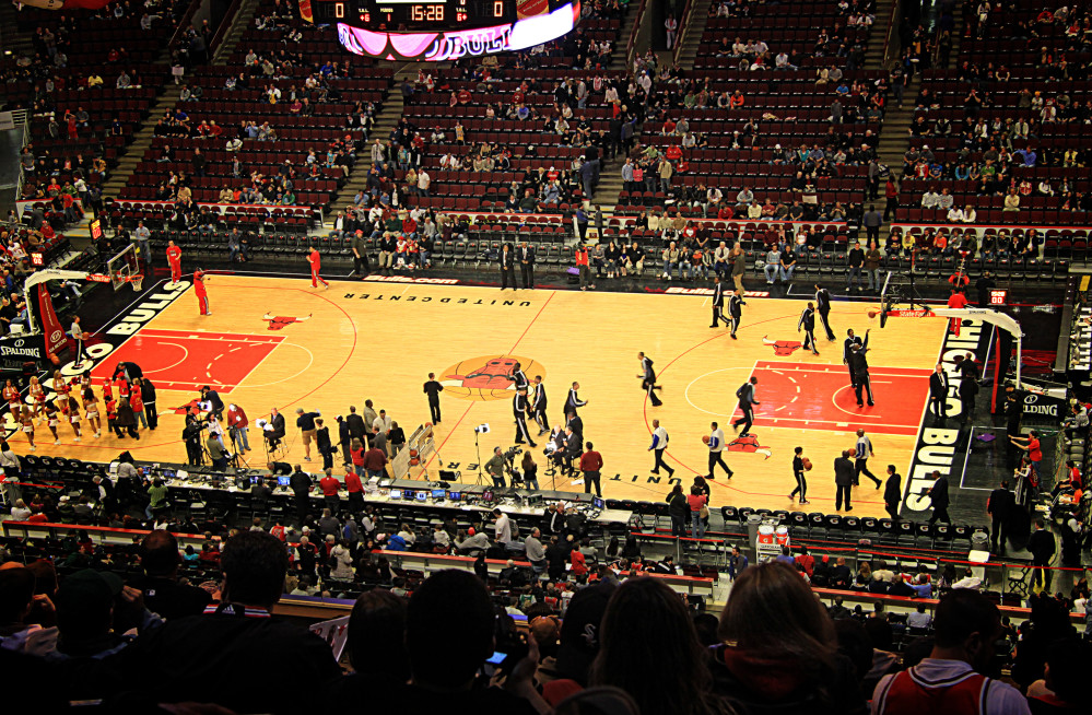 photo of the united center the indoor sports arena home to the chicago bulls of the national nba in t20 9GObX8