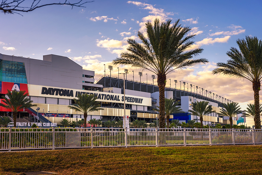 How To Host A Tailgate At Home Party For The Daytona 500