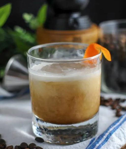 16+ Breakfast Cocktail Ideas Perfect For Kicking Off Your Tailgate Party 4