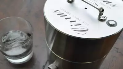 Cirrus Ice Ball Press
