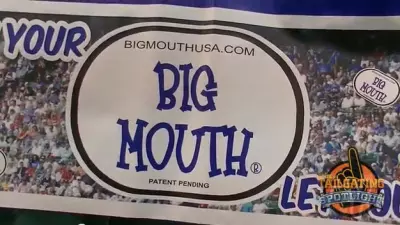 Video: Big Mouth Dry Erasable Fan Signs