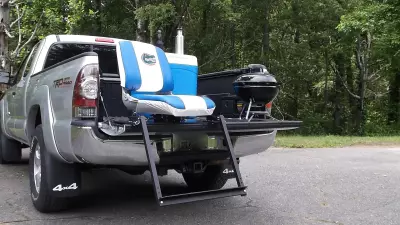 VIBA Seat: Sit on Tailgate of Your Truck