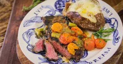 Tessemae’s Garlic Rubbed Steaks with Melted Tomatoes and a Braveheart Cocktail