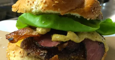 NY Deli Burger 1