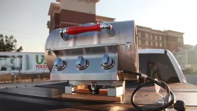 Beer and barbecue lovers, BBKeg grill combines the best of both worlds