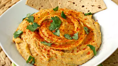 Stubb's Smoky Roasted Garlic Hummus