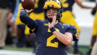 Top 5: College football games to catch opening weekend 3