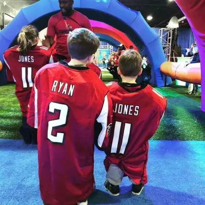 Thumbs up for Super Bowl Experience 2 ITnflexperience1