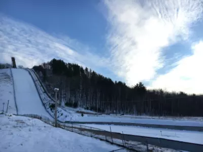 Hats off to ski jump tailgaters 3 ITskijump2.jpg
