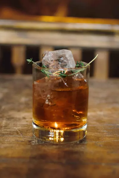 New twist on Mint Juleps 3 ITthymejulep