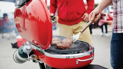 Coleman RoadTrip LXE tops "Select 6" portable grills 1