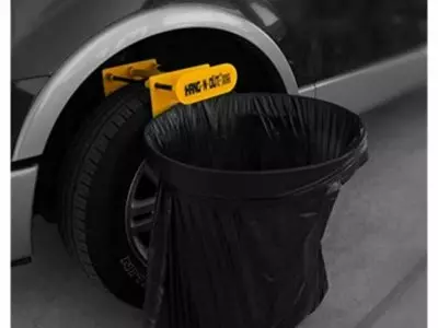 The Master Guide To Must-Have Tailgating Accessories 2 Best Tailgating Equipment And Tailgating Accessories - Hang N Out tailgating trash cans make cleanup a snap