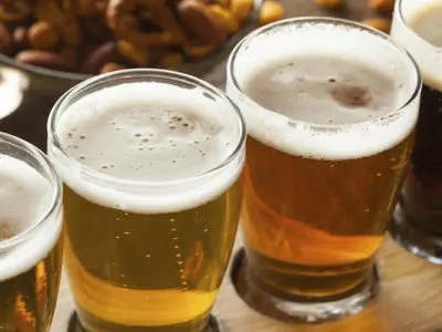 The Master Guide To Subscription Clubs Perfect For Tailgating 10 Craft Beer Club Gets Beer From Across U.S. To Your Doorstep