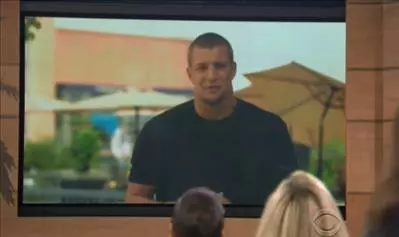 Our Tailgating Master Guide To Beer Pong 6 gronk pong 1