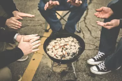 Cool Tailgating Gear To Beat The Cold Weather