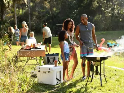 Kick Off 2025 Right With Our Ultimate Tailgater’s Guide To New Year’s 4 Tailgate Party At Home - 2022 Is Here! Let’s Celebrate!