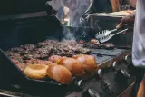 Three Easy Ways To Keep Your Tailgate Party Food Warm