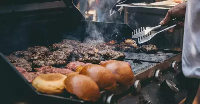 Three Easy Ways To Keep Your Tailgate Party Food Warm