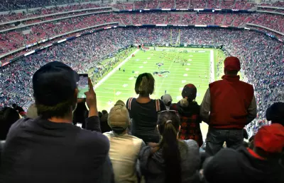 Tired Of Traditional Thanksgiving? Throw A Thanksgiving Tailgate Party 2 Tailgate Party Ideas: A Thanksgiving Everyone Will Love