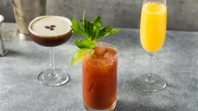 16+ Breakfast Cocktail Ideas Perfect For Kicking Off Your Tailgate Party