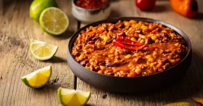 Chili Recipes For Homegating The New Year Six: Six Bowls For Six Bowls