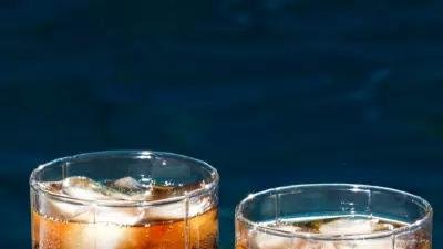 Two mr. Incredible cocktails in glasses with ice